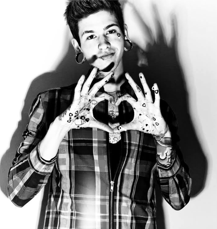 T. Mills announces debut Irish show News